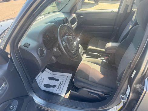 Used 2012 Jeep Patriot Sport 4WD image 10