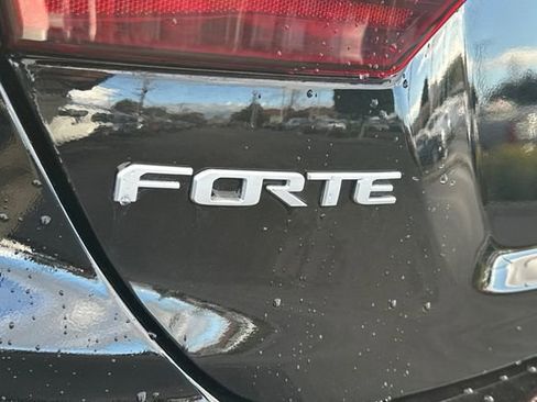 Used 2024 Kia Forte LXS image 28