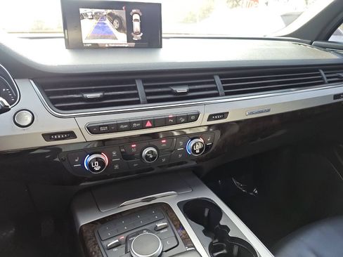 Used 2018 Audi Q7 2.0T Premium AWD/4WD image 60