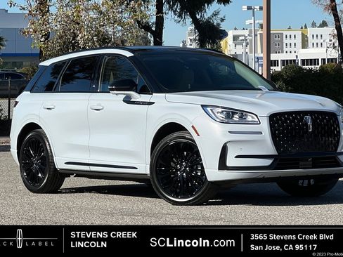 Used 2025 Lincoln Corsair Grand Touring w/ Equipment Group 301A image 1