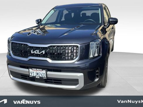 Used 2025 Kia Telluride LX FWD image 1
