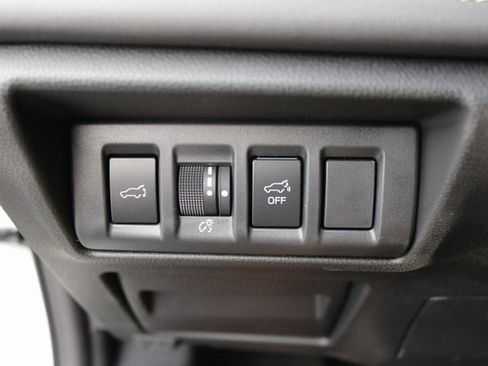 Used 2025 Subaru Outback Onyx Edition image 30