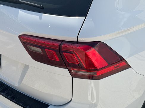 Certified 2024 Volkswagen Tiguan S FWD image 27