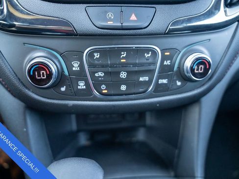 Used 2023 Chevrolet Equinox RS image 27