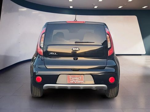 Used 2018 Kia Soul + FWD image 4