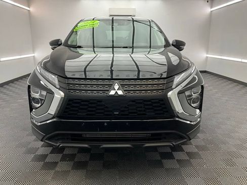 Used 2024 Mitsubishi Eclipse Cross LE AWD/4WD image 2