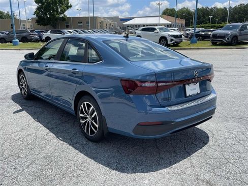 New 2025 Volkswagen Jetta SE image 5