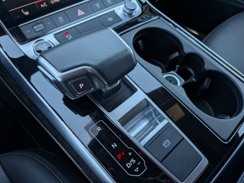 Used 2025 Audi Q7 3.0T Premium Plus image 24