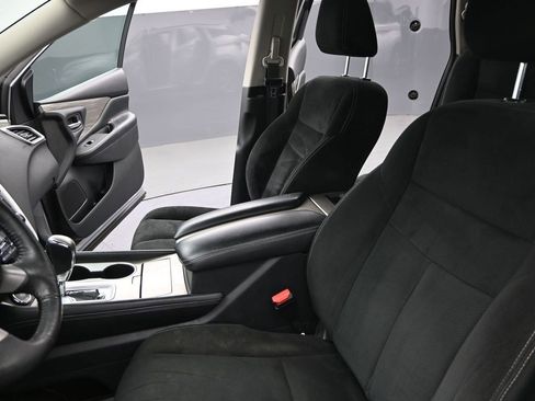 Used 2017 Nissan Murano SV image 12