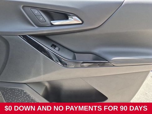 Used 2025 Chevrolet Equinox LT FWD image 33
