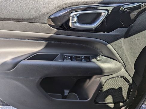 New 2026 Jeep Compass Latitude image 14