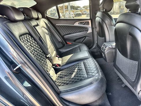 Used 2020 Genesis G70 3.3T w/ Sport Package image 19