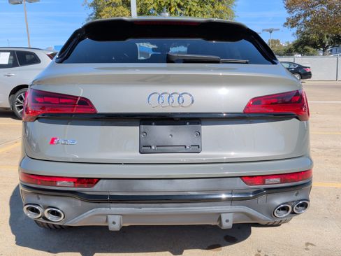 Used 2023 Audi SQ5 Prestige w/ Prestige Package image 8