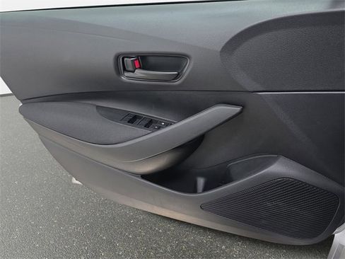 Certified 2025 Toyota Corolla LE image 23