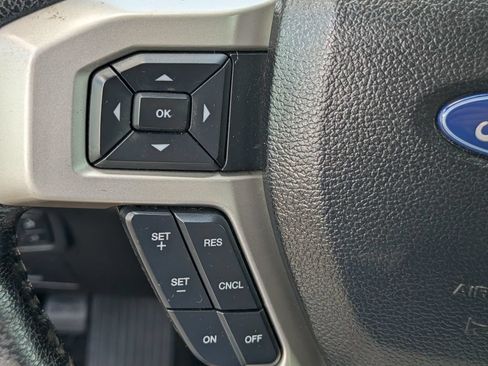 Used 2016 Ford F150 Lariat w/ Equipment Group 502A Luxury RWD image 13