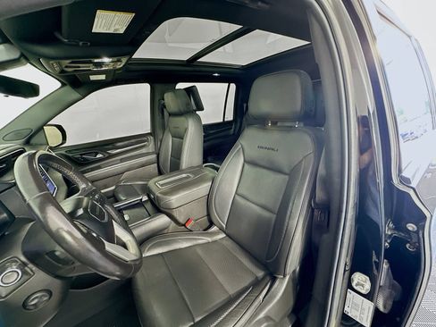 Used 2021 GMC Yukon XL Denali w/ Denali Ultimate Package AWD/4WD image 22