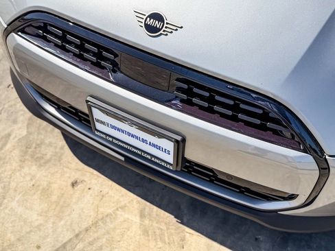 New 2026 MINI Cooper 2-Door Hardtop FWD image 10