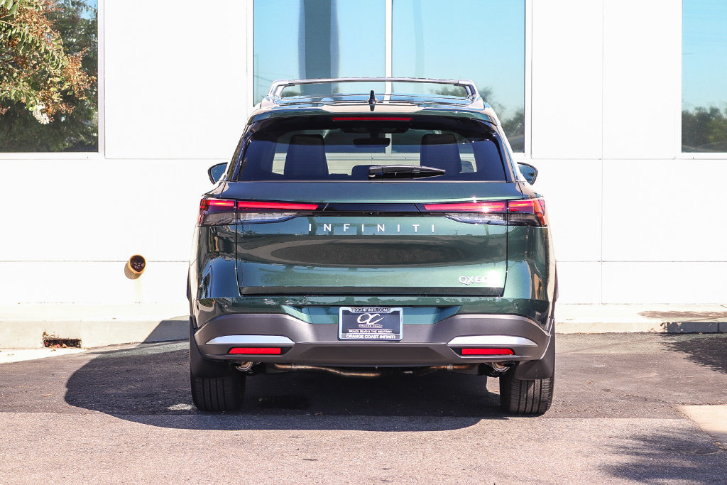 Certified 2027 INFINITI QX60 Luxe w/ Family Package FWD image 7