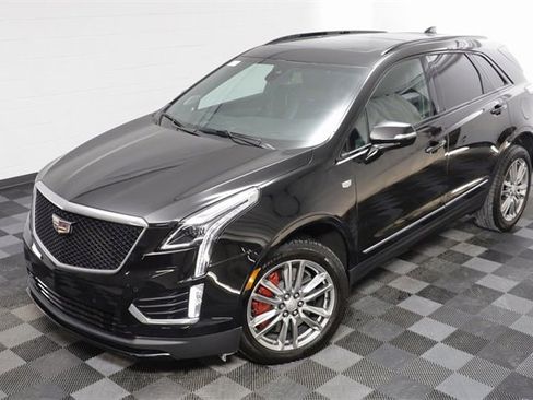 Certified 2023 Cadillac XT5 Sportv w/ LPO, Floor Liner Package image 2