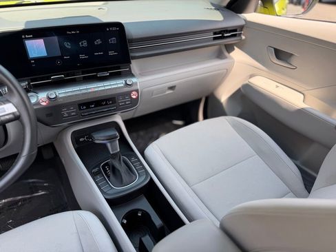 Used 2024 Hyundai Kona SEL image 42