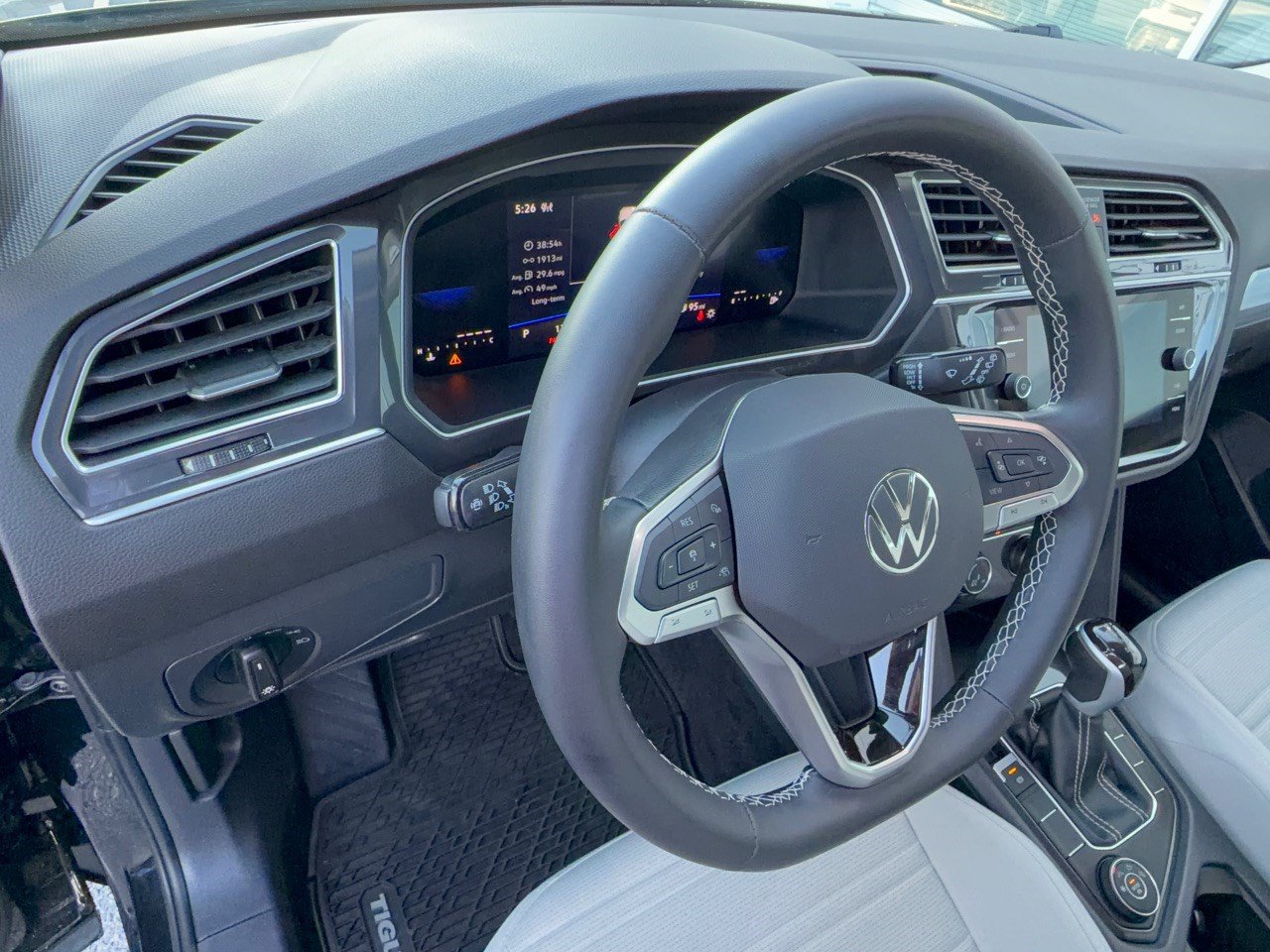 Certified 2024 Volkswagen Tiguan S AWD/4WD image 4
