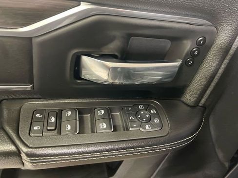 New 2026 RAM 2500 Laramie AWD/4WD image 13