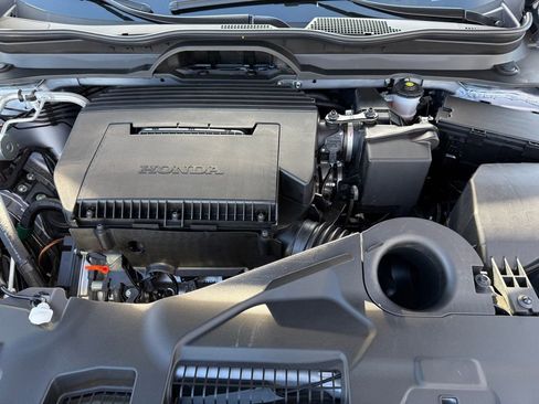 Certified 2025 Honda Pilot EX-L image 10