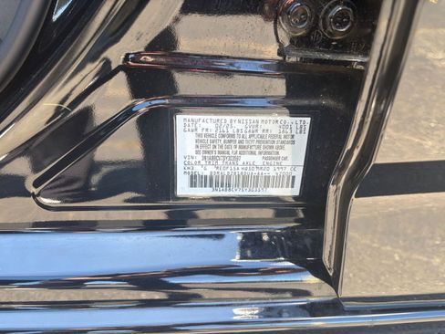 Used 2025 Nissan Sentra SV FWD image 28
