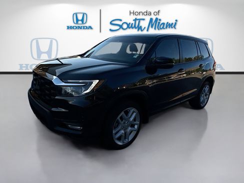 Certified 2025 Honda Passport EX-L image 3