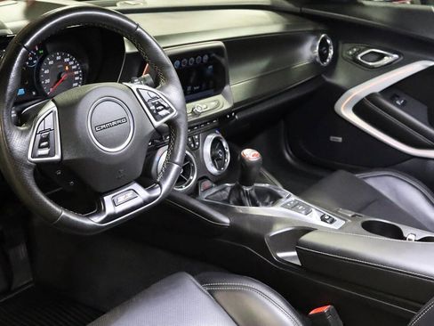 Used 2016 Chevrolet Camaro SS image 9