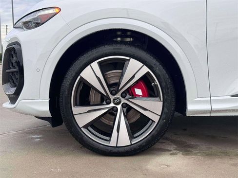 New 2025 Audi SQ5 Premium Plus AWD/4WD image 5
