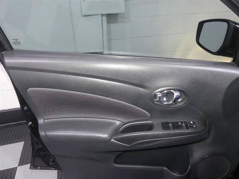 Used 2018 Nissan Versa SV w/ SV Special Edition Package FWD image 17