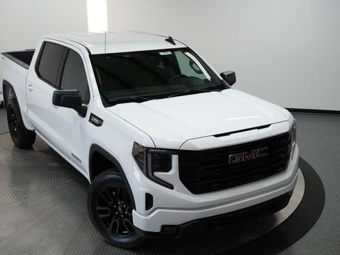 New 2026 GMC Sierra 1500 Elevation image 39
