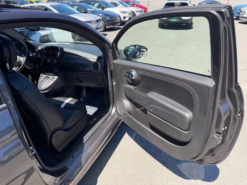 Used 2018 FIAT 500 e FWD image 34