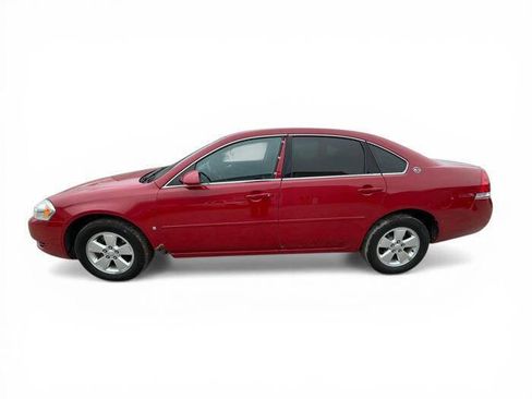 Used 2008 Chevrolet Impala LT image 2