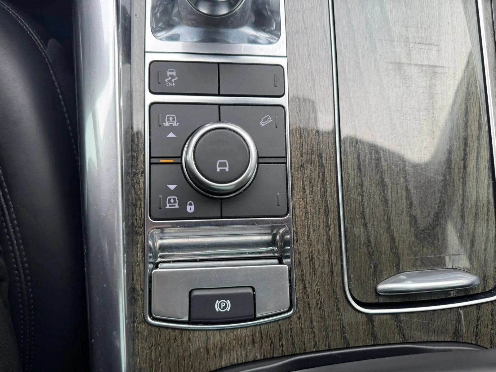 Used 2019 Land Rover Range Rover Sport HSE AWD/4WD image 30