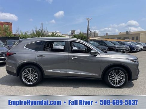 Used 2024 Acura MDX w/ Advance Package AWD/4WD image 3
