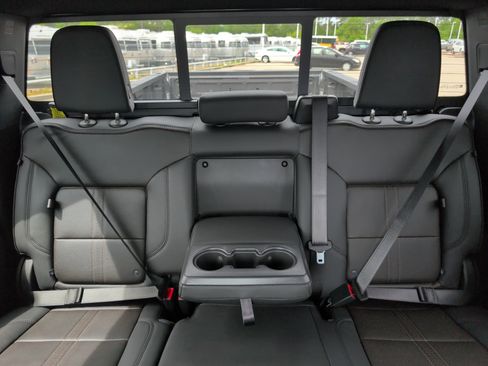 New 2026 Chevrolet Silverado 2500 High Country w/ High Country Premium Package AWD/4WD image 28