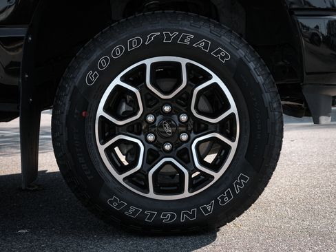 Used 2021 Ford F150 XLT w/ Equipment Group 302A High image 13