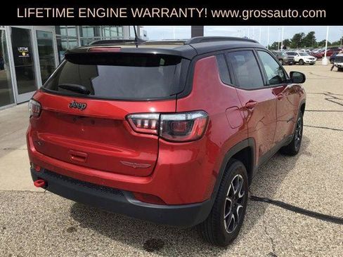 Certified 2025 Jeep Compass Trailhawk AWD/4WD image 9