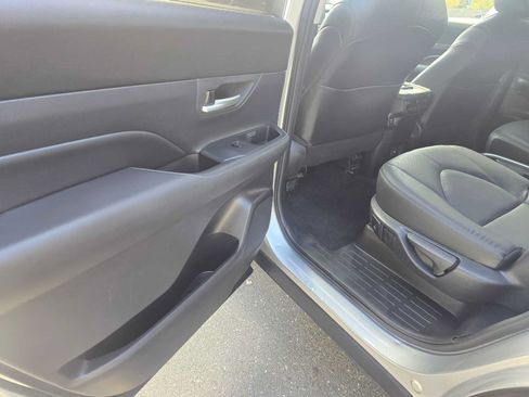 Used 2024 Toyota Grand Highlander FWD image 16