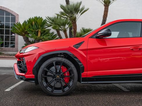 Used 2022 Lamborghini Urus AWD/4WD image 34