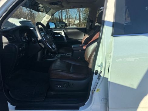 Used 2018 Toyota 4Runner Limited image 9