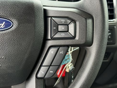 Used 2017 Ford F250 XLT w/ XLT Premium Package AWD/4WD image 17