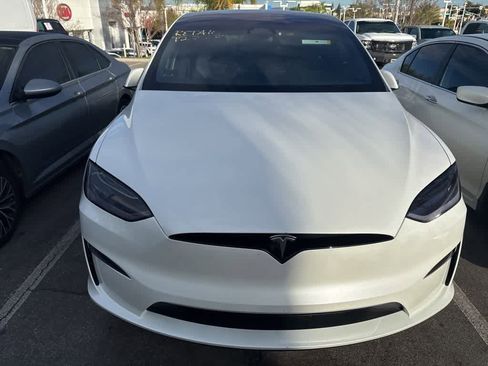 Used 2023 Tesla Model X Plaid image 2