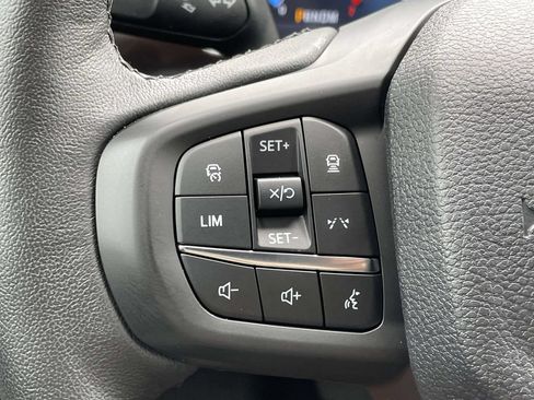 Used 2025 Ford Ranger Lariat w/ FX4 Off-Road Package AWD/4WD image 10