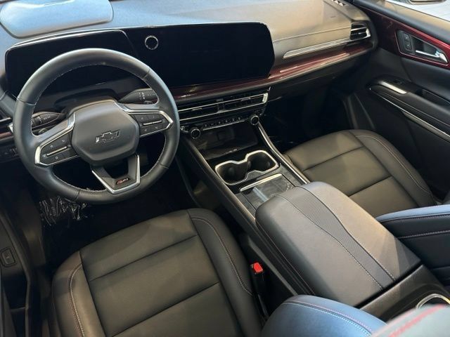 Certified 2025 Chevrolet Traverse Z71 w/ Driver Confidence Package AWD/4WD image 17