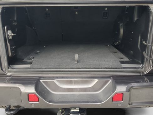 Used 2021 Jeep Wrangler Unlimited Sahara image 38