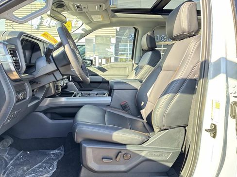 New 2026 Ford F350 Lariat w/ Black Appearance Package image 11
