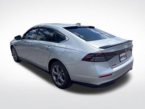Used 2024 Honda Accord EX image 3